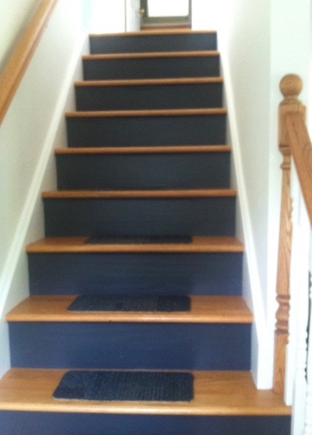 Paint sheen for a staircase