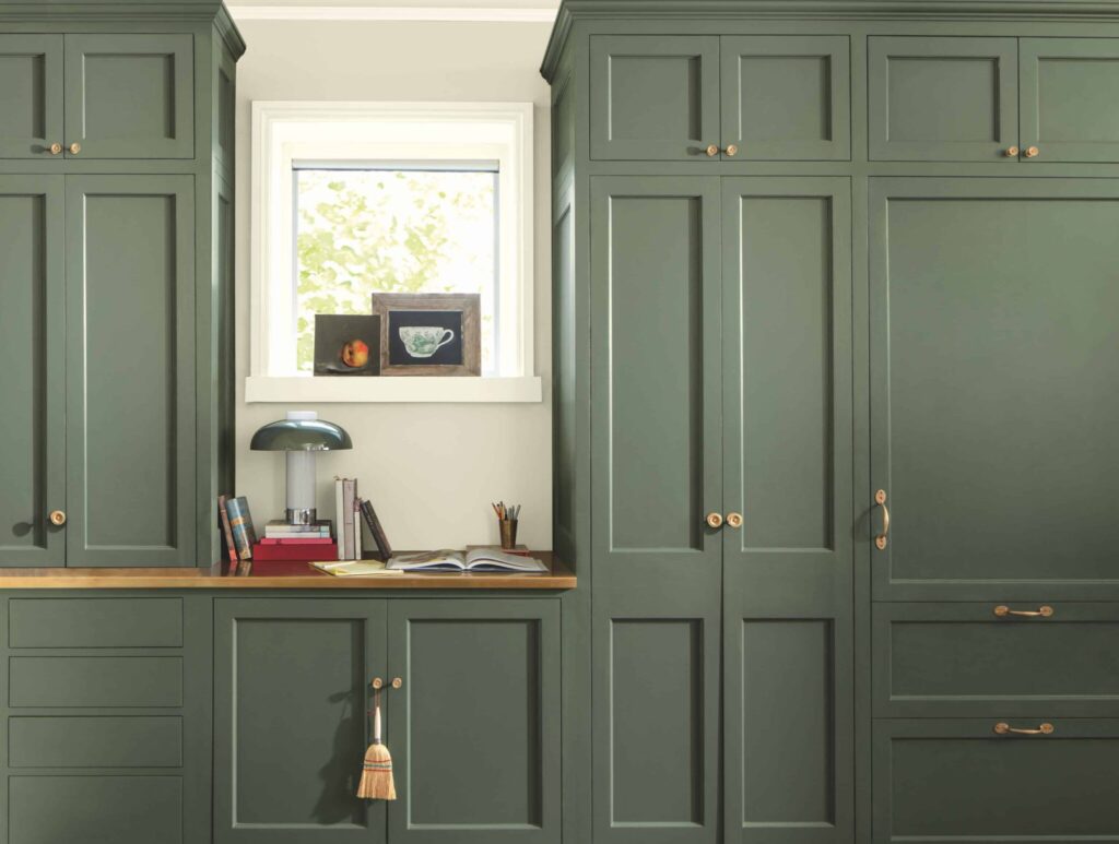 Benjamin Moore Ashwood moss