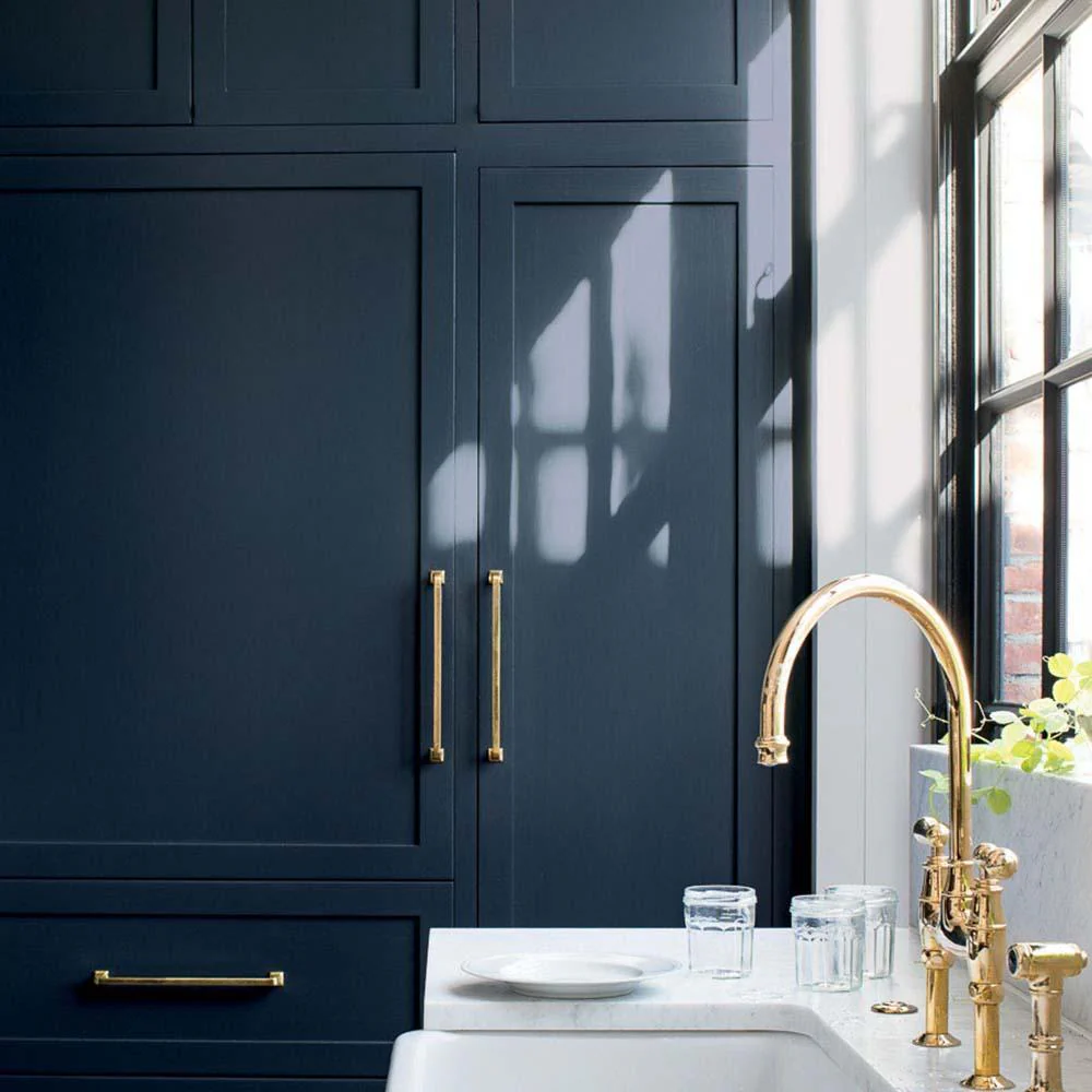 Hale Navy coastal blue