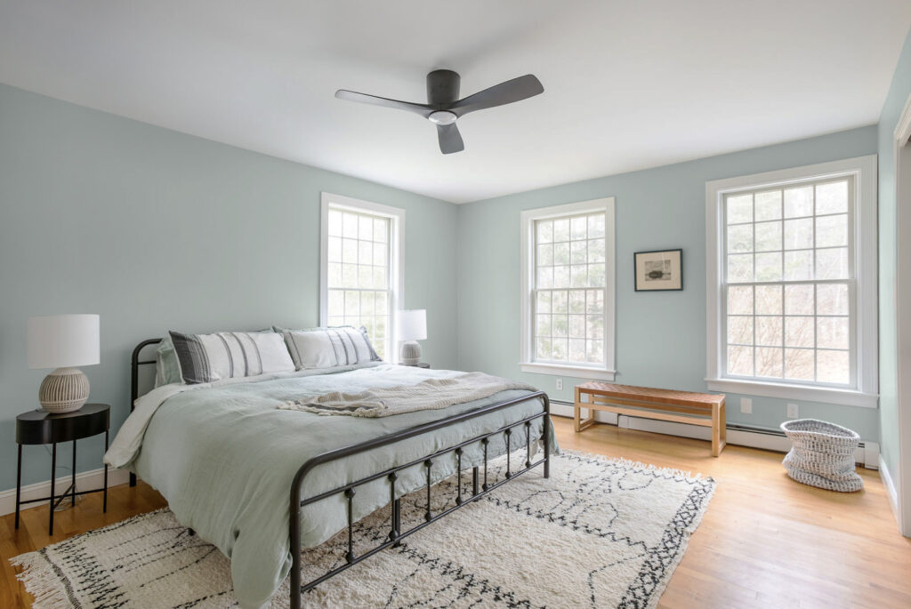 Coastal bedroom colors